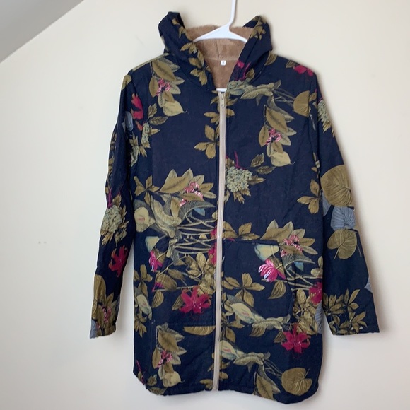 FINAL SALE! ❤️Navy blue floral light zip-up hoodie - Picture 3 of 14